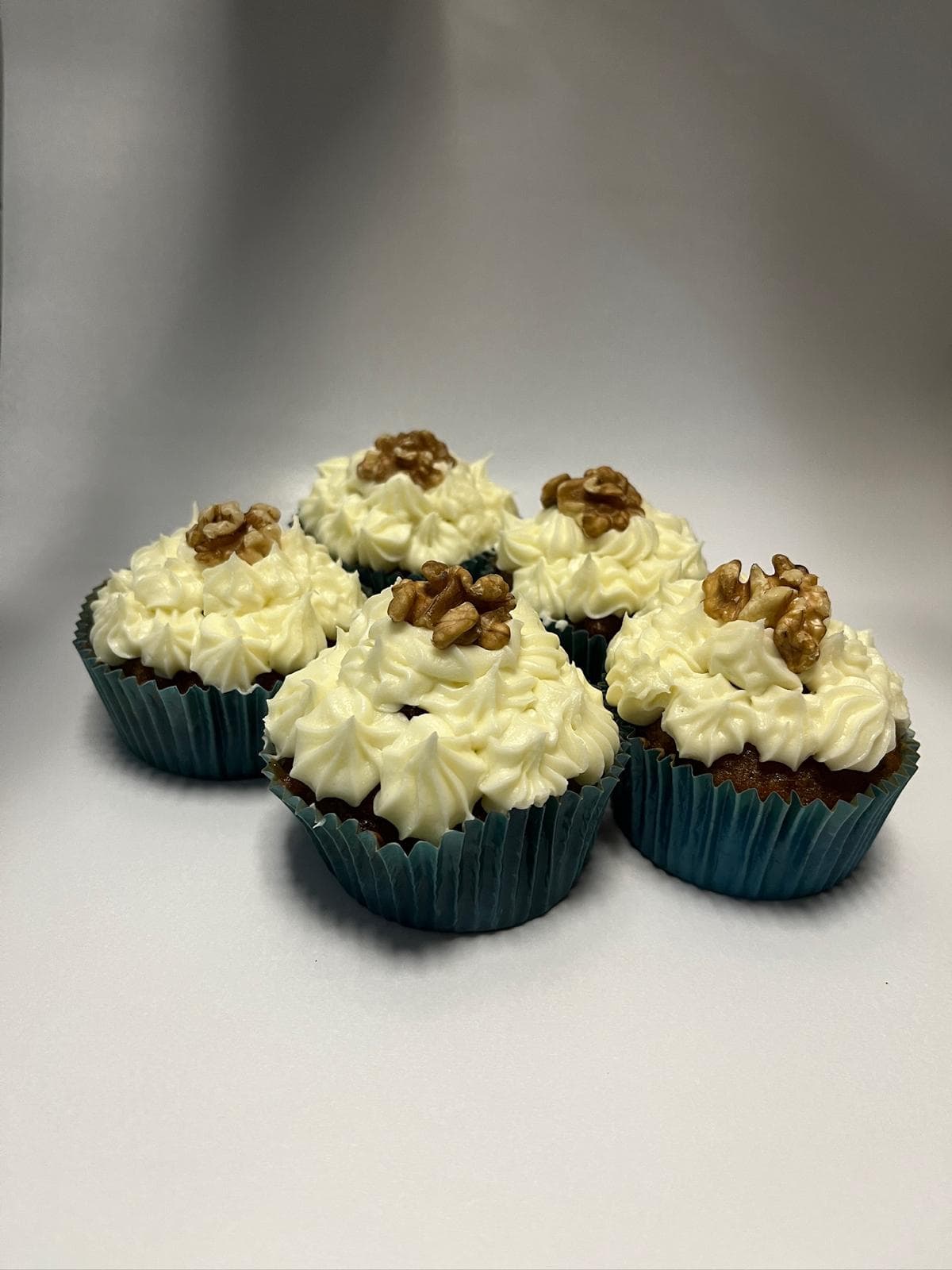 Coca de llanda y repostería valenciana tradicional